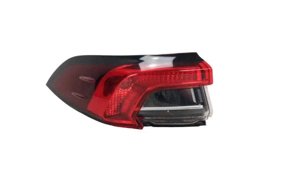 TOYOTA COROLLA DIŞ SOL STOP 2019-2022 8156002D11 ULO: 1187001 LOGOSUZ ORİJİNAL