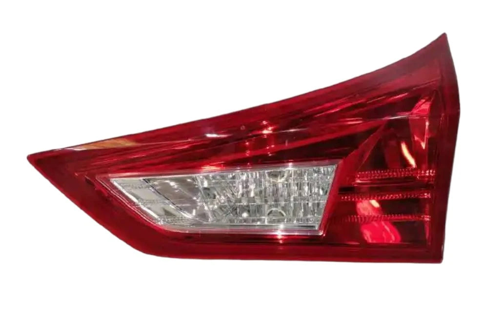 TOYOTA AURIS SAĞ STOP 2012-2018 8158102500 ORİJİNAL